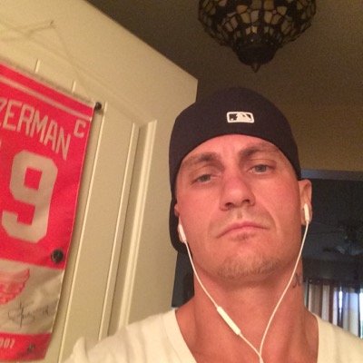 Profile Picture of Joseph Lacroix (@lacroix323) on Twitter