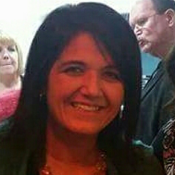 Profile Picture of Kylie Lindgren (@klindy72) on Poshmark