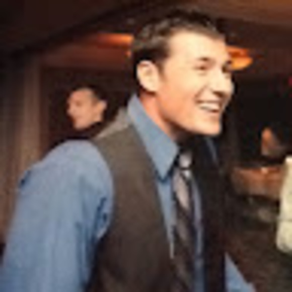 Profile Picture of Phil Dlugolecki (@phildlugolecki) on Poshmark