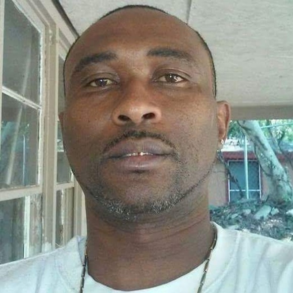 Profile Picture of Andre Rodgers (@andrerodgers02) on Poshmark