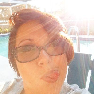 Profile Picture of Peggy Schaefer (@paintituppeg) on Twitter