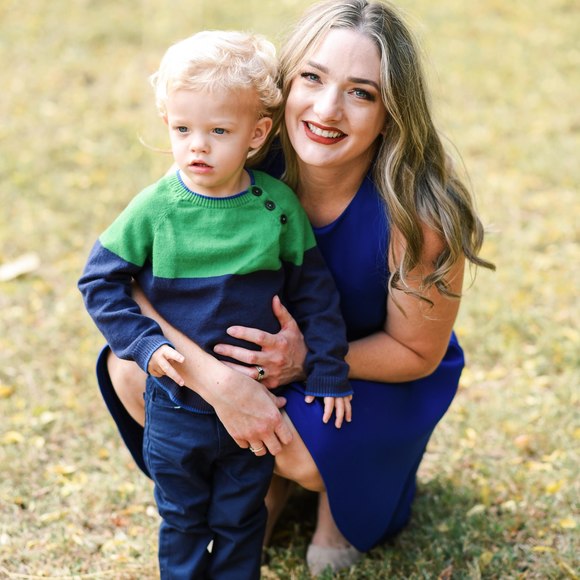 Profile Picture of Lacey Hanson (@hansonlacey) on Poshmark