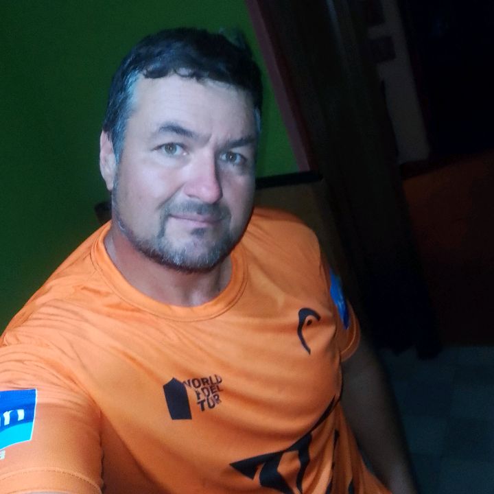 Profile Picture of danieldesch6 (@danieldesch6) on Tiktok