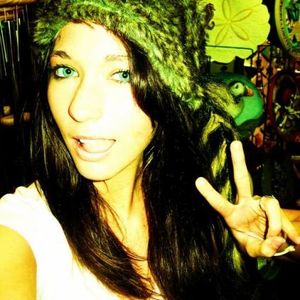 Profile Picture of Chelsea Steuwer (@lovingbitch13) on Myspace