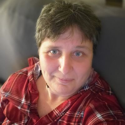 Profile Picture of Tracey Johnston (@tljohnston72) on Twitter