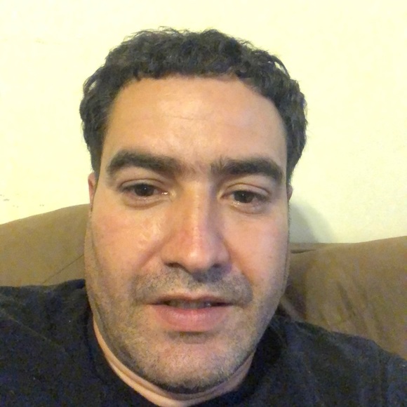 Profile Picture of Normand Vargas (@normandvargas) on Poshmark