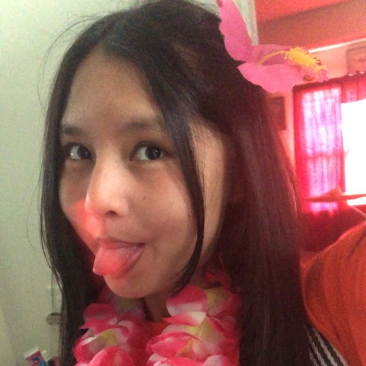 Profile Picture of ruthslamp (@ruthslamp) on Tiktok