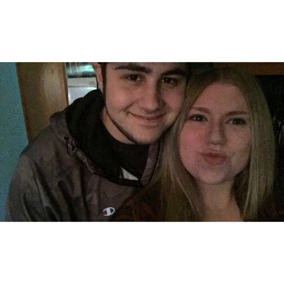 Profile Picture of Mikayla Carson (@carsonmikayla) on Poshmark