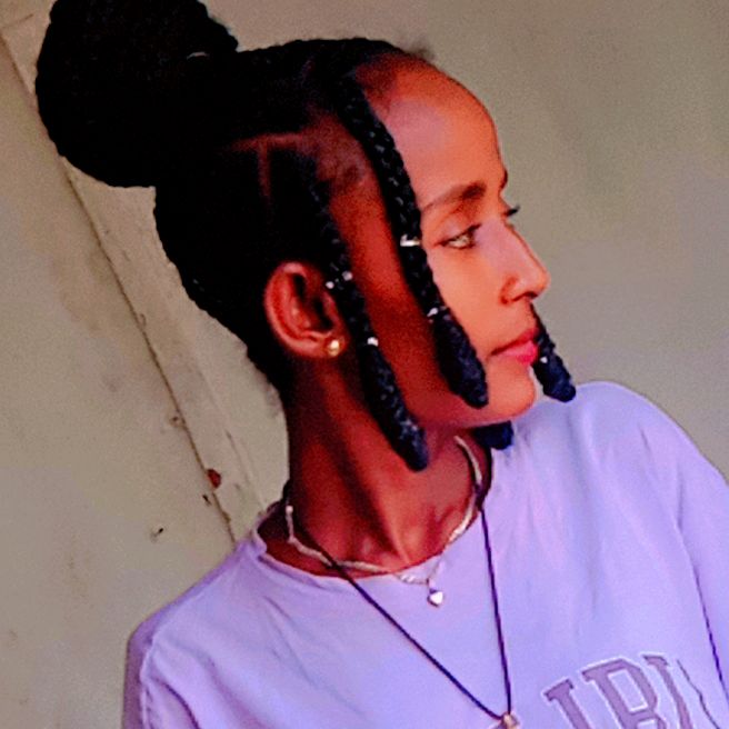 Profile Picture of fiLA (@fila5233) on Tiktok