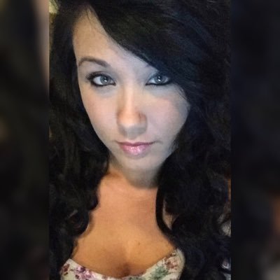 Profile Picture of ♫ Amanda Coppock ♫ (@mander4everr) on Twitter