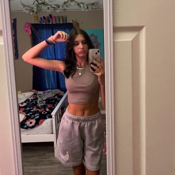 Profile Picture of Jayda Staggs (@jaydastaggs) on Poshmark