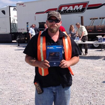 Profile Picture of Luke Colbert (@luketruckdriver) on Twitter