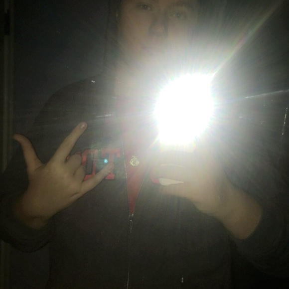 Profile Picture of Daniel Quinlan (@danielquinlan) on Poshmark