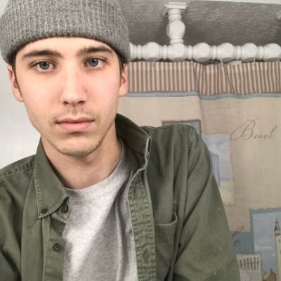 Profile Picture of Zach Darling (@zchdrl) on Twitter