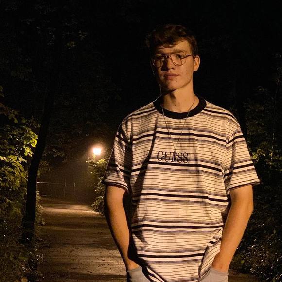 Profile Picture of Justin Blanchette (@jblanchette142) on Poshmark