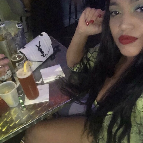 Jasmine Grey - Poshmark Profile Picture of Jasmine Grey (@jasmine372) on Poshmark