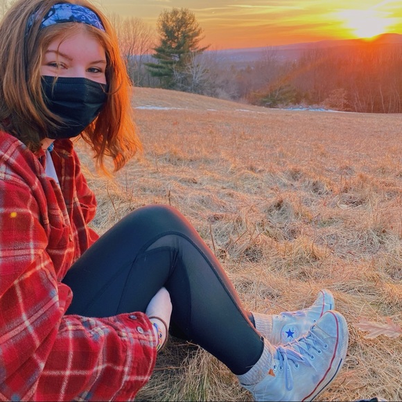 Profile Picture of Brigid Casey (@brigid_casey) on Poshmark