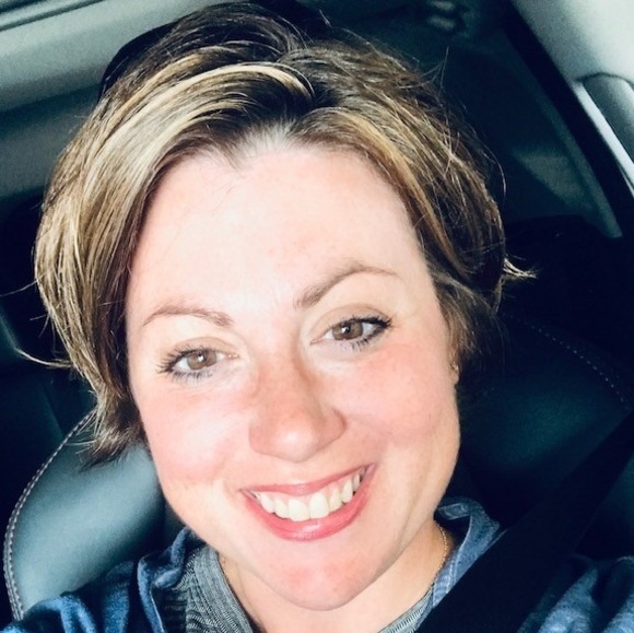 Profile Picture of Rachael Van baale dickneite (@rachael_rae_rae) on Poshmark