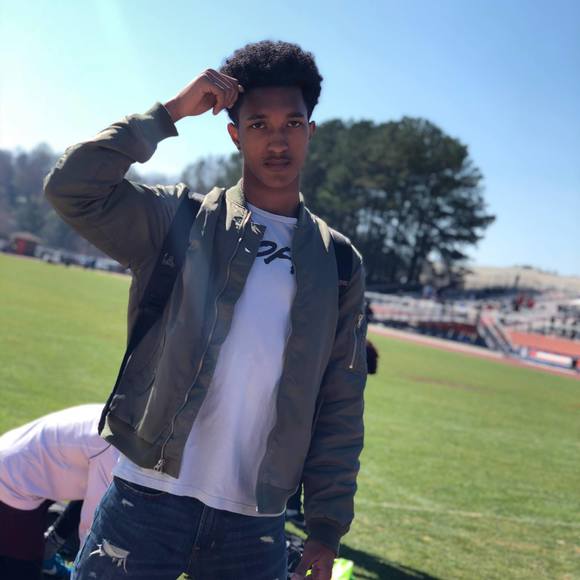 Dominic Punzi - Poshmark Profile Picture of Dominic Punzi (@dominicpunzi) on Poshmark