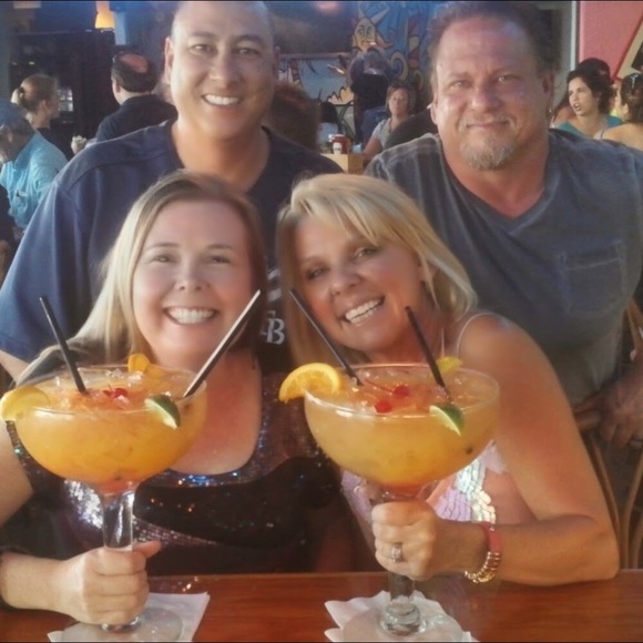 Profile Picture of Teresa Garback (@teegarback40) on Poshmark