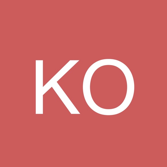 Profile Picture of Kylene Oswald (@kyleneozzy) on Poshmark