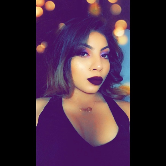 Profile Picture of Alexandra Carrion (@alexandraa536) on Poshmark