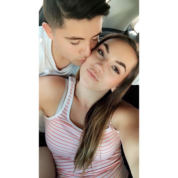 Profile Picture of Annmarie Mascetti (@annmarie0407) on Poshmark