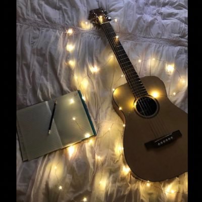 Profile Picture of Rising✨stars ✨ (@singersFanpage1) on Twitter