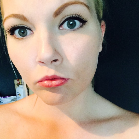 Profile Picture of Dorothy Olness (@dolness) on Poshmark