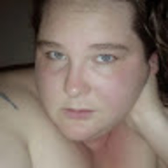 Profile Picture of Lisa Mull (@lisamull66) on Poshmark