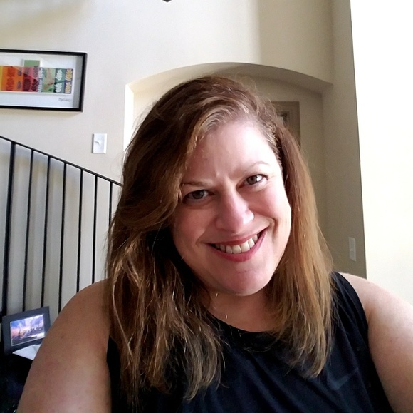 Profile Picture of Marla Shainberg (@marlajs317) on Poshmark