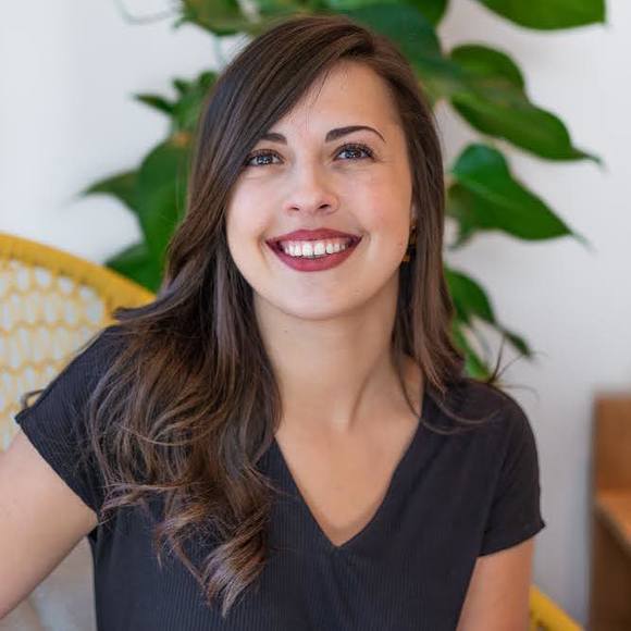 Profile Picture of Miranda Barrett (@mirandasalisbur) on Poshmark