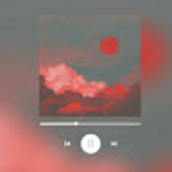 Profile Picture of Wendy Jiang (@wendlyn28) on Poshmark