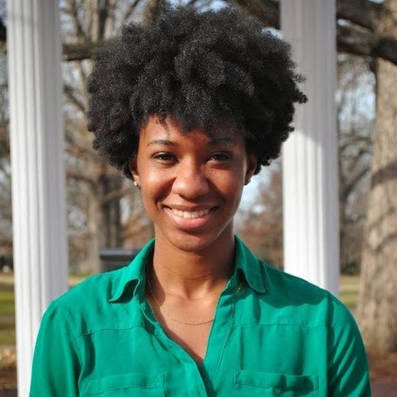 Profile Picture of Grace David (@davidguc8) on Poshmark