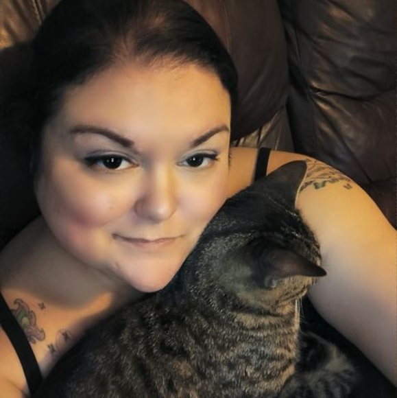 Profile Picture of Sandra Treadaway (@smtreadaway) on Poshmark