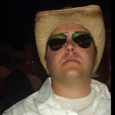 Profile Picture of Adam Adler (@snglssesatnight) on Twitter