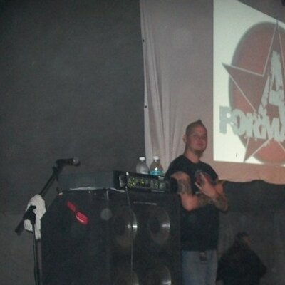 Profile Picture of Dustin Dickey (@FaithMDickey) on Twitter