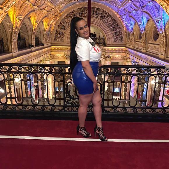 Profile Picture of Davexis Acosta bruno (@mamichula809) on Poshmark