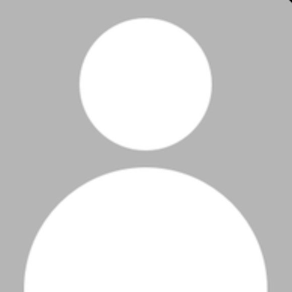 Profile Picture of Mariela Ramos (@mariela467) on Poshmark