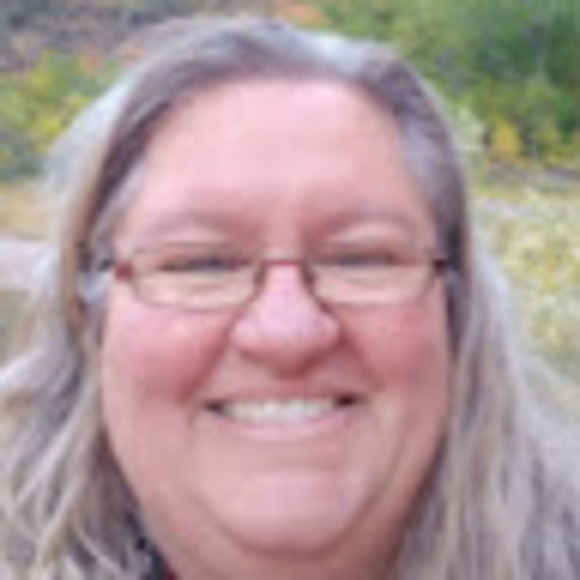 Profile Picture of Linda Botkin (@linda_botkin) on Poshmark