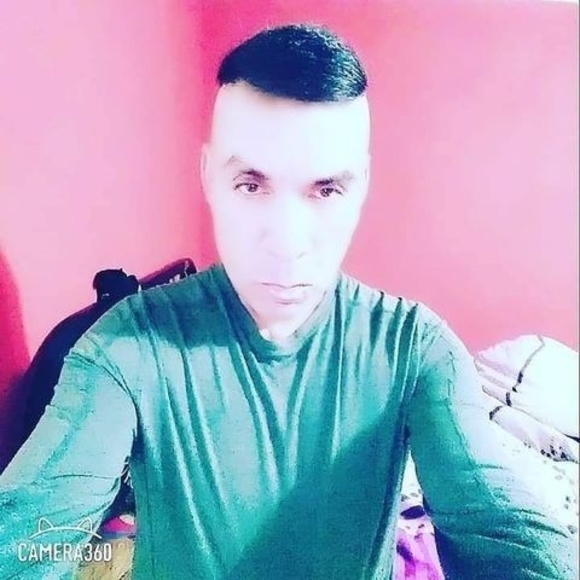 Profile Picture of Claudio Sierra (@claudiosierra) on Poshmark