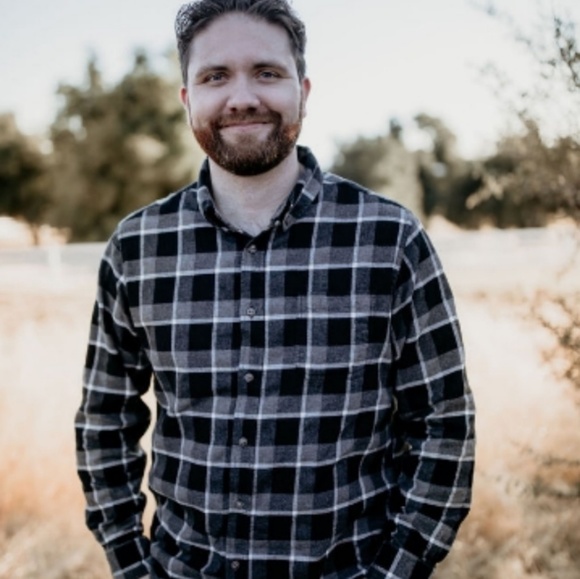 Profile Picture of Stephen Meyer (@mr3piece) on Poshmark