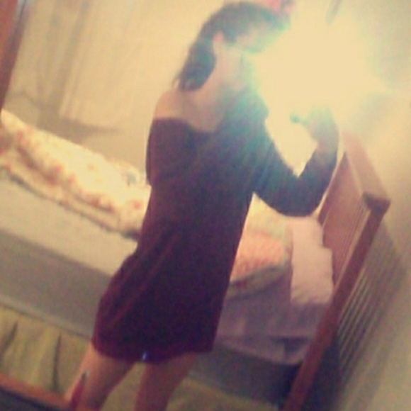 Profile Picture of Leeah Tidman (@ltidman) on Poshmark