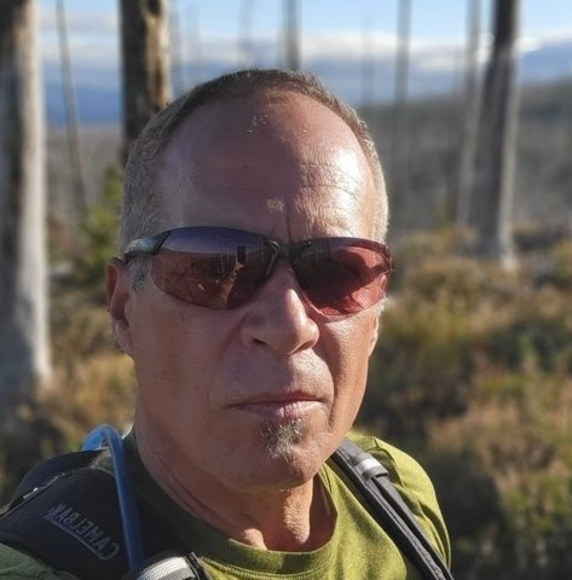 Profile Picture of Eric Laslow (@ericlaslow) on Poshmark