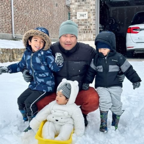 Profile Picture of Jeevan Thapa (@sayajeevan) on Poshmark