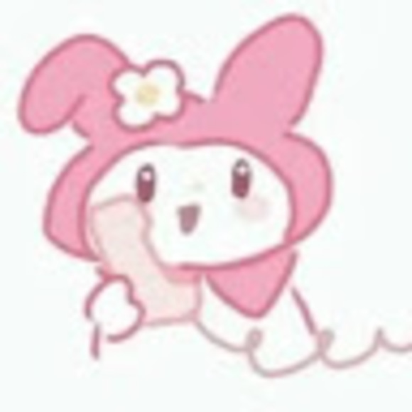 Profile Picture of Davine King (@davineking) on Poshmark