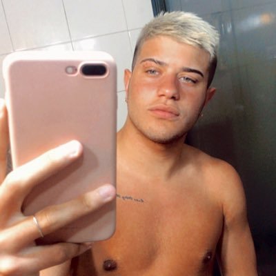 Profile Picture of Calvin (@NicolasAddario) on Twitter