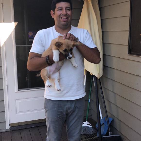 Profile Picture of Joel Valles ii (@vallej09) on Poshmark