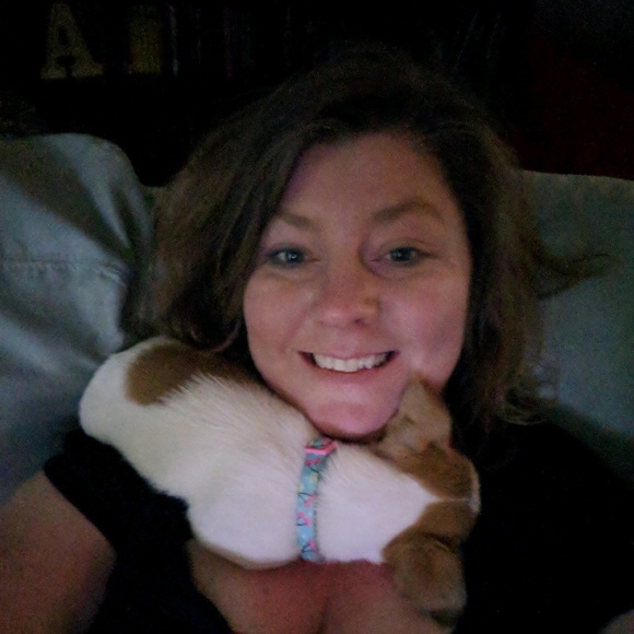 Profile Picture of Liza Coombs (@lizacoombs) on Poshmark