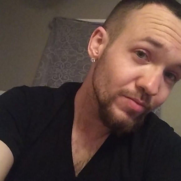 Profile Picture of Jason Parrettie (@jasonparrettie) on Poshmark